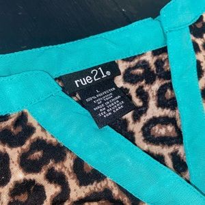 Two Piece Woman Leopard Suit